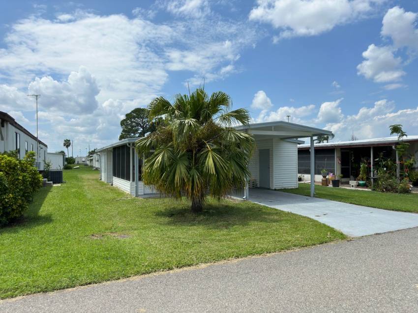 118 Hideaway Lane a Winter Haven, FL Mobile or Manufactured Home for Sale